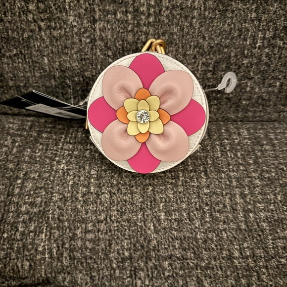 Kate Spade Flowers and Showers Pink and Cream Women's Coin Pouch - Picture 1 of 4